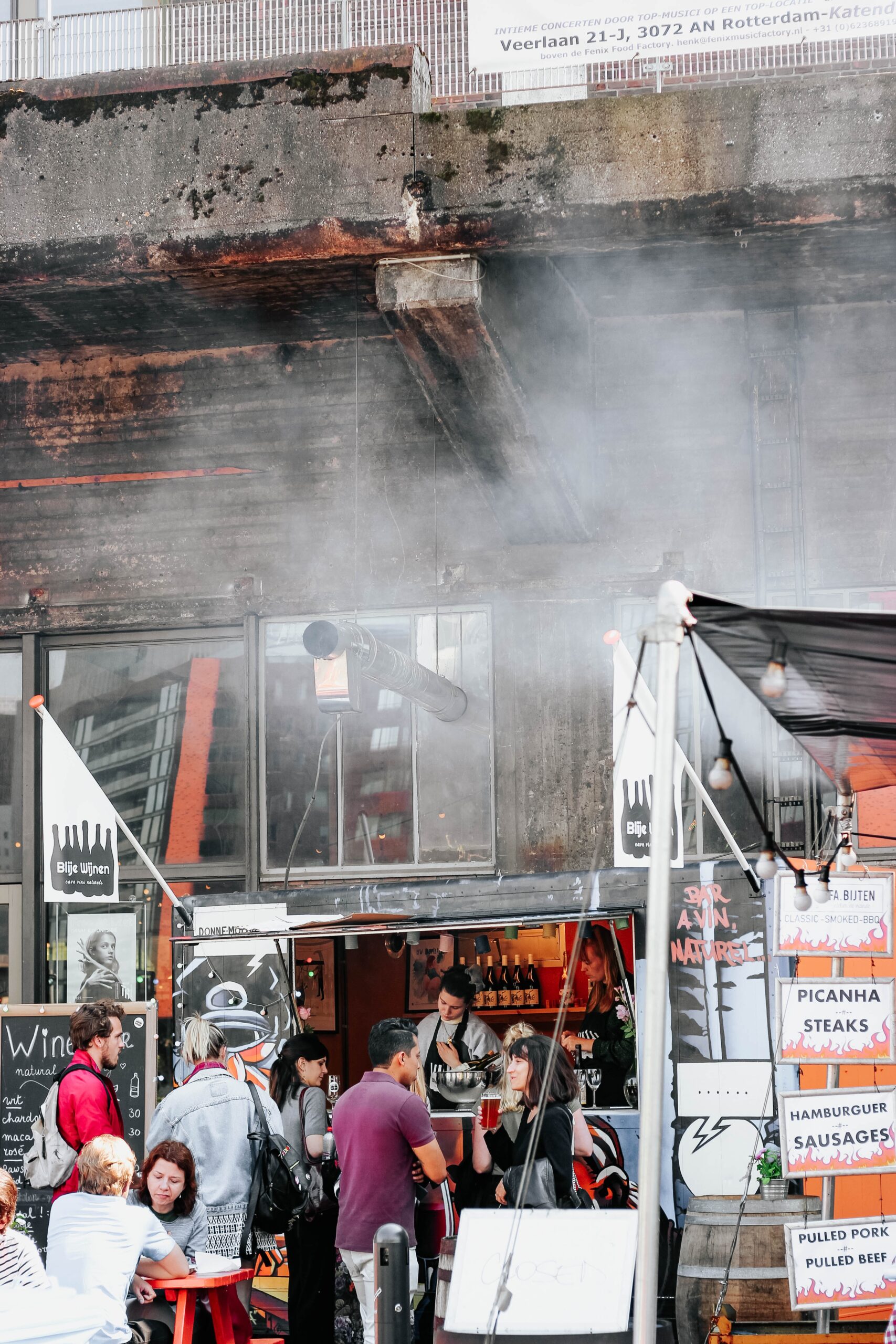 What to Consider When Writing Insurance for Barbecue Food Stands and Food Trucks 